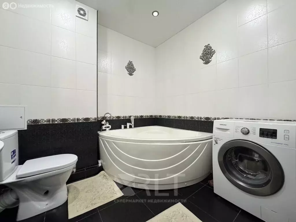 3-комнатная квартира: Каспийск, проспект Акулиничева, 23к3 (106 м) - Фото 1