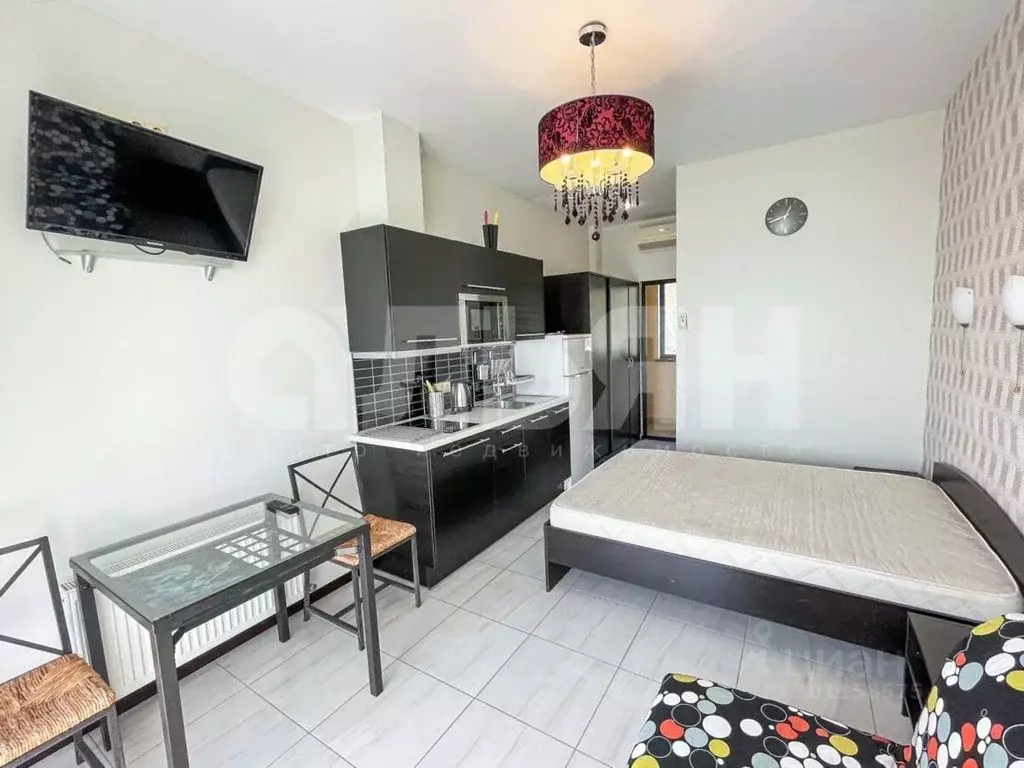 1-к кв. Крым, Алушта муниципальный округ, пос. Чайка ул. Багрова, 16А ... - Фото 1