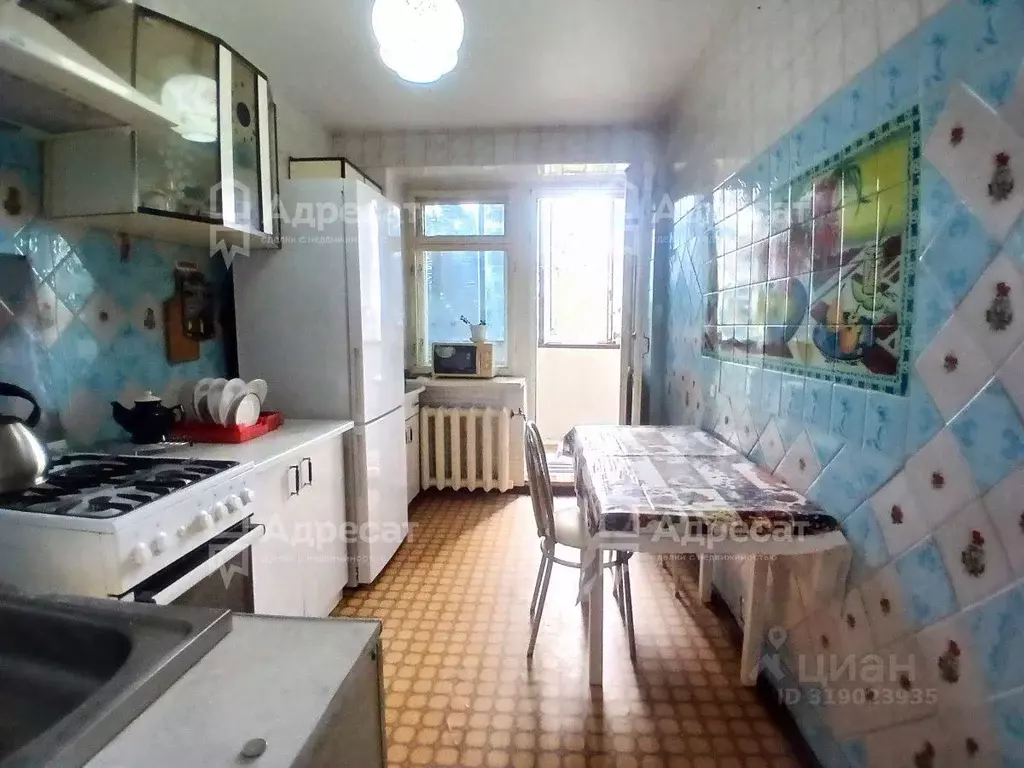 2-к кв. Волгоградская область, Волгоград ул. Байдакова, 15 (51.2 м) - Фото 1