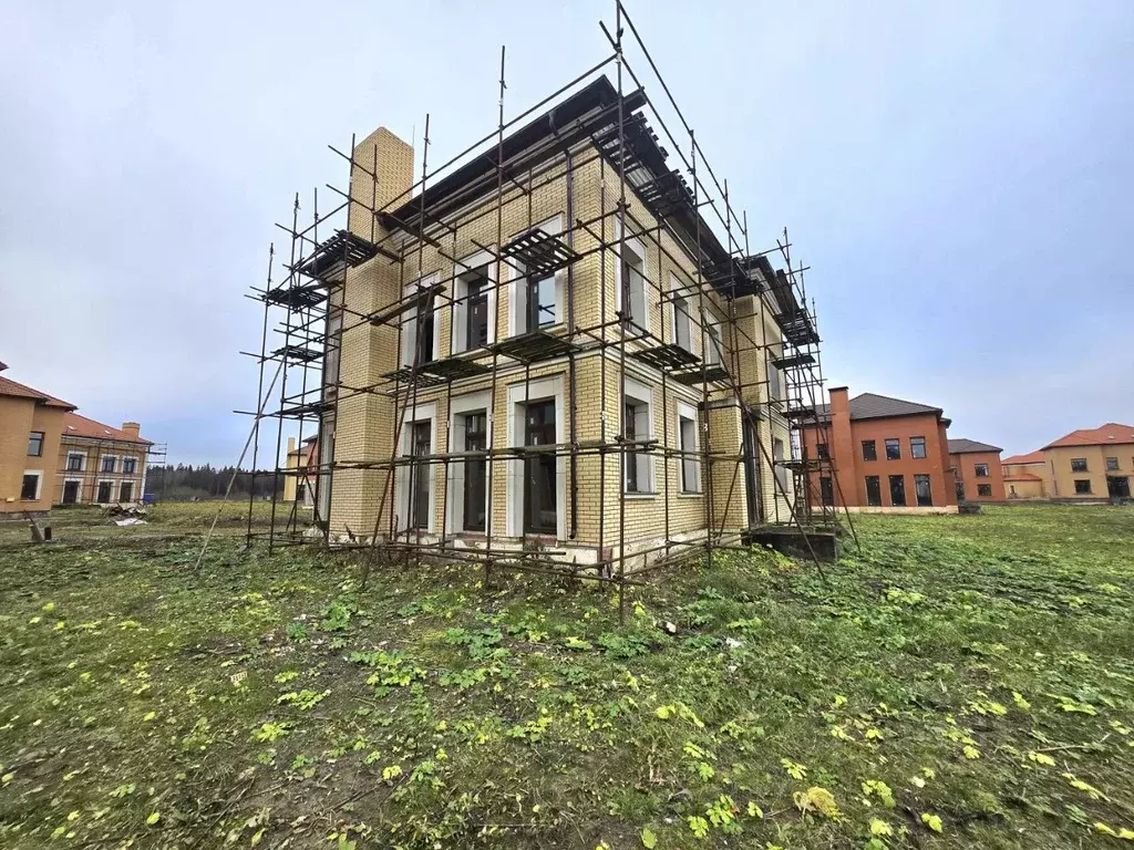 Дом в Ленинградская область, Тосненский район, Федоровское городское ... - Фото 0