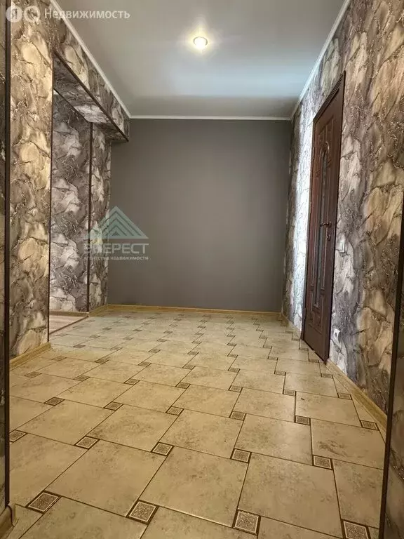 3-комнатная квартира: Абакан, улица Маршала Жукова, 17 (84 м) - Фото 2