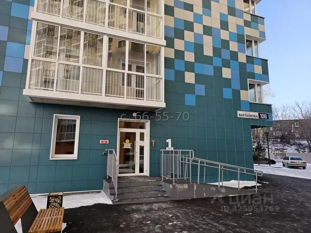 1-к кв. Иркутская область, Иркутск ул. Варламова, 108 (45.0 м) - Фото 2