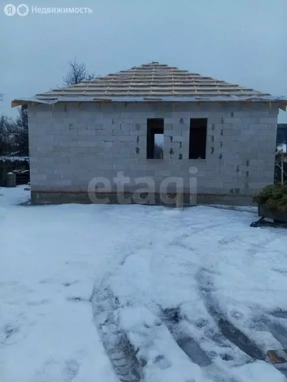 Дом в Валуйки, улица 50 лет ВЛКСМ (60 м) - Фото 1