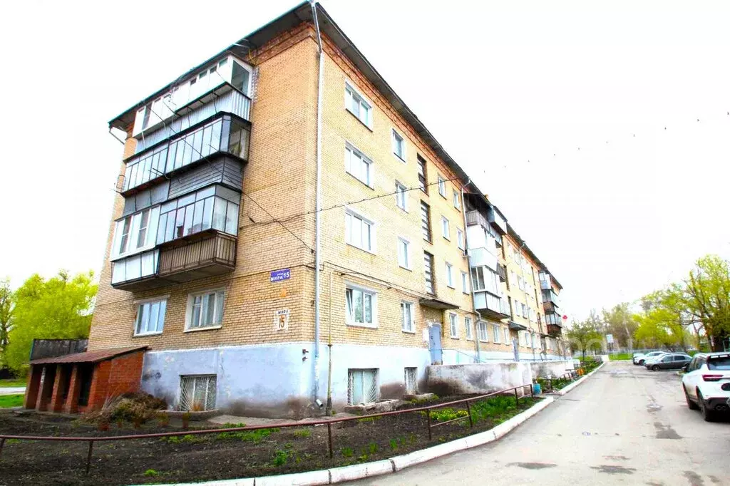 3-комнатная квартира: село Миасское, улица Мира, 15 (61.6 м) - Фото 1