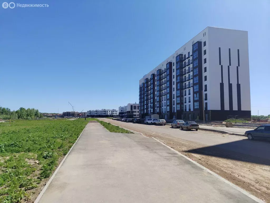 2-комнатная квартира: Оренбург, улица Ильи Глазунова, 8 (80 м) - Фото 1