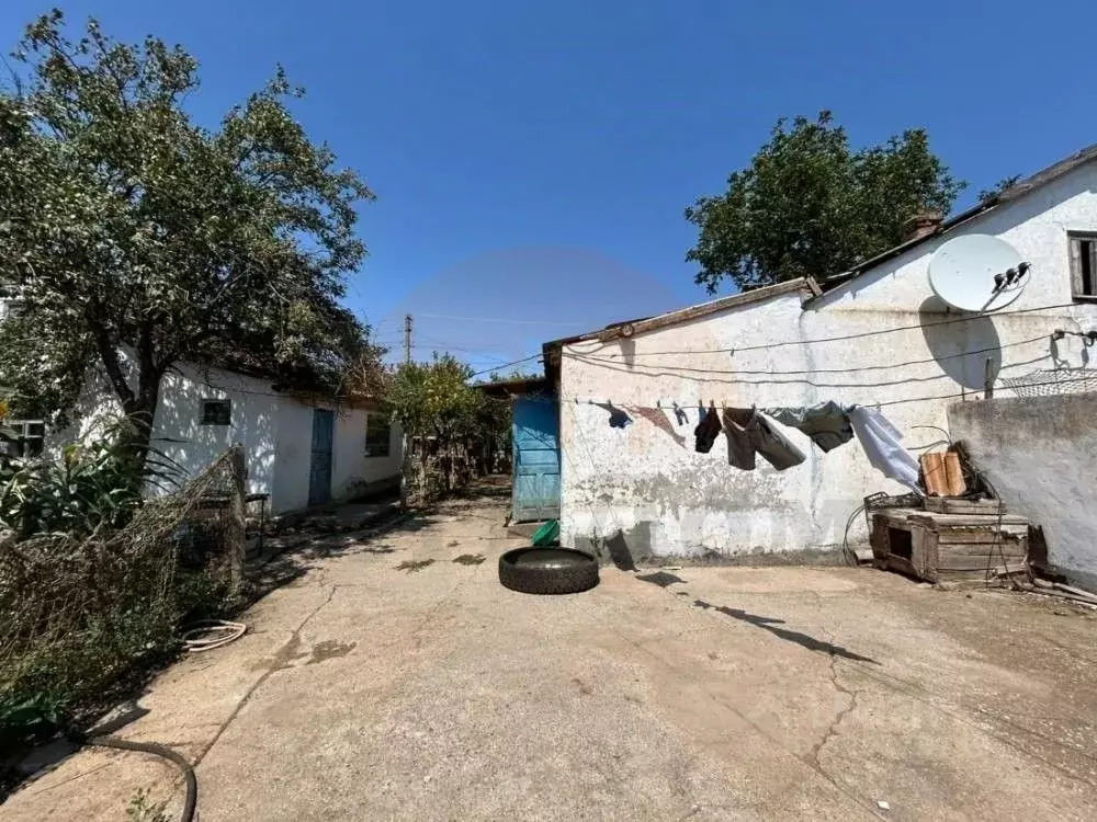 Дом в Крым, Сакский район, Митяевское с/пос, с. Шелковичное ул. ... - Фото 2