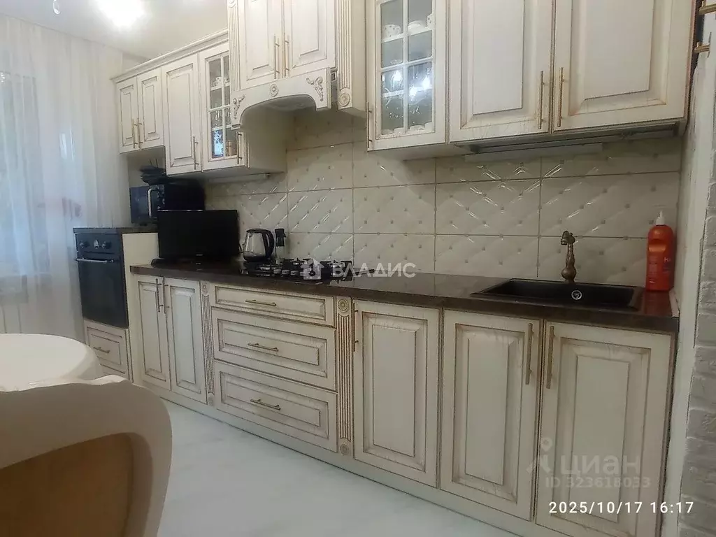 3-к кв. Калининградская область, Калининград Озерная ул., 34 (89.7 м) - Фото 1