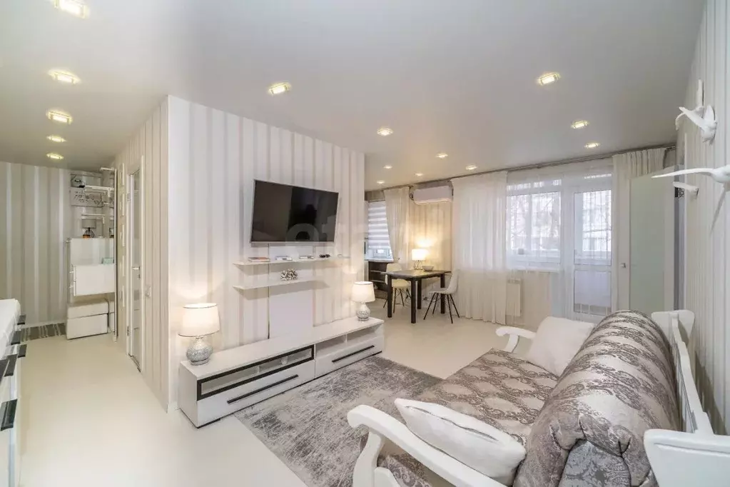 2-к кв. Хабаровский край, Хабаровск Локомотивная ул., 7 (44.8 м) - Фото 1