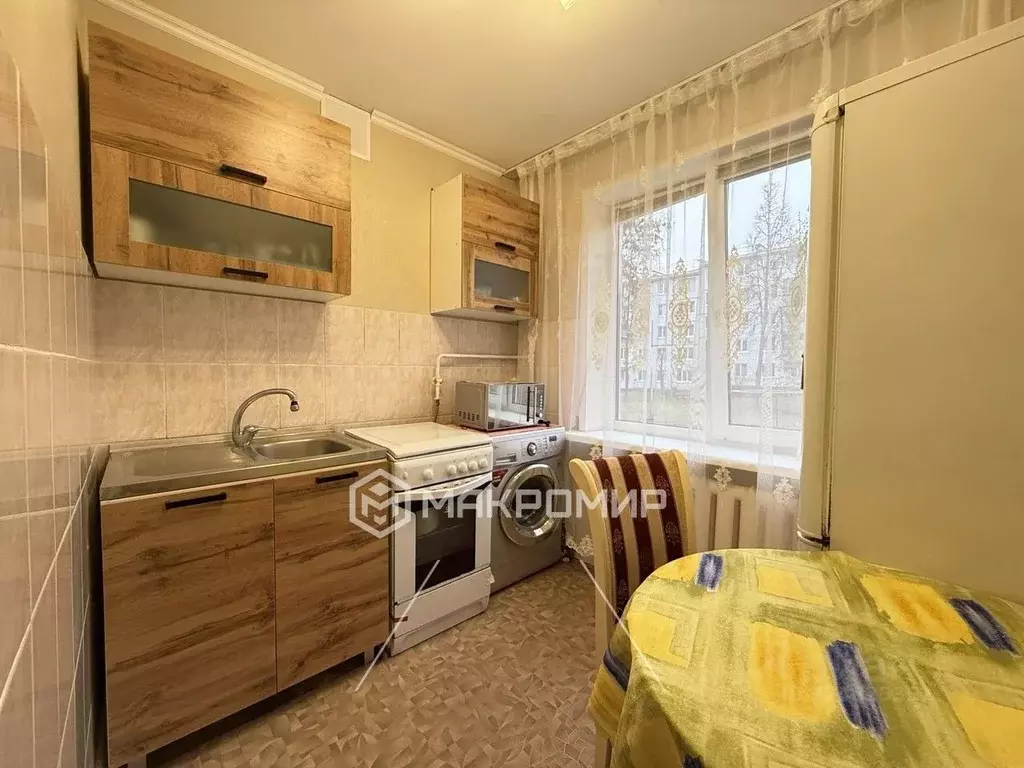 2-к кв. Брянская область, Брянск ул. Горбатова, 17 (45.0 м) - Фото 1