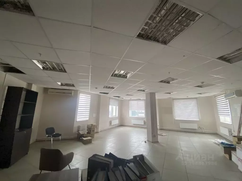 Помещение свободного назначения в Воронежская область, Воронеж просп. ... - Фото 0