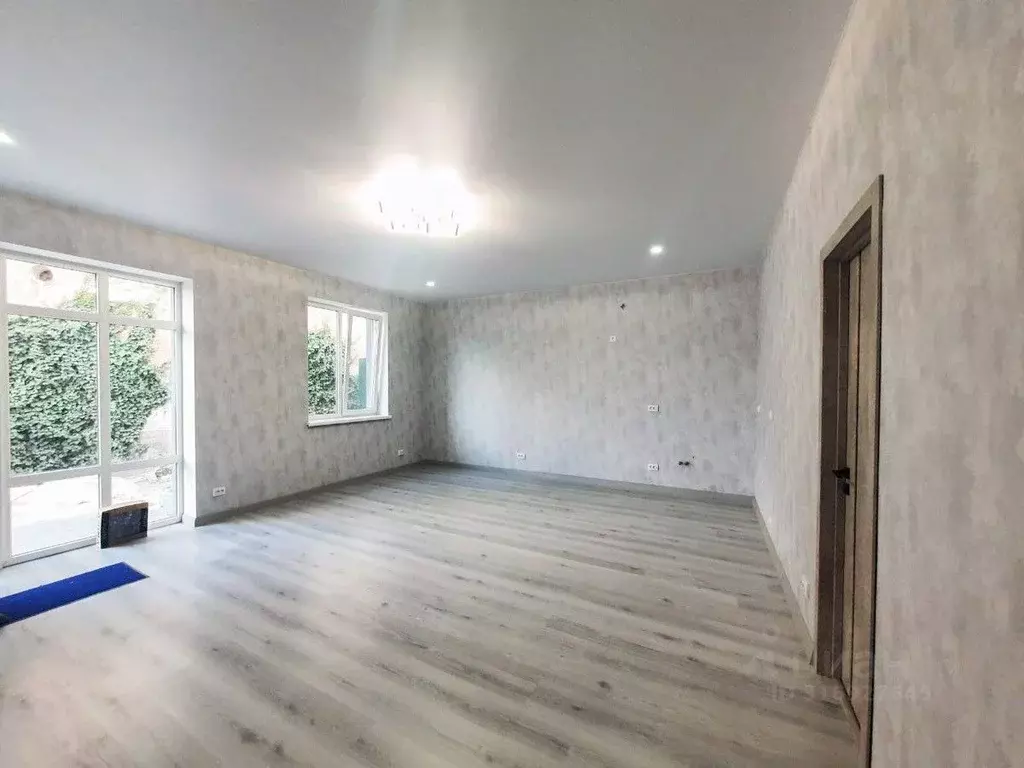 Дом в Крым, Симферопольский район, Добровское с/пос, с. Пионерское ... - Фото 1