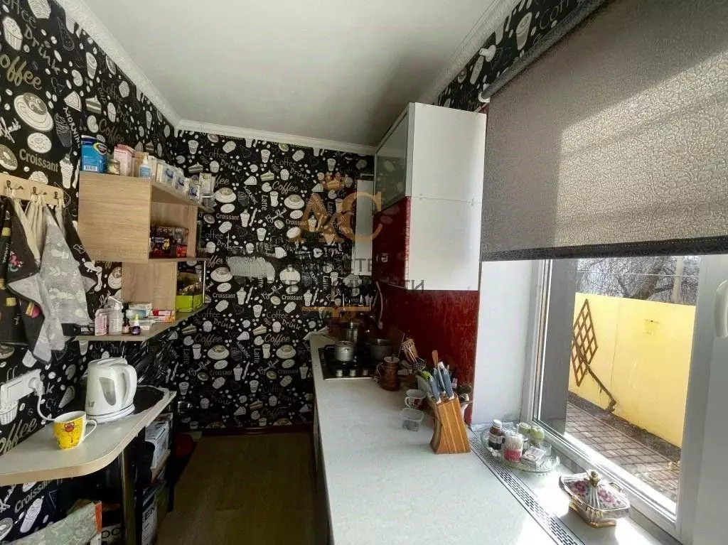 Дом в Крым, Феодосия ул. Озерная, 14 (300 м) - Фото 1