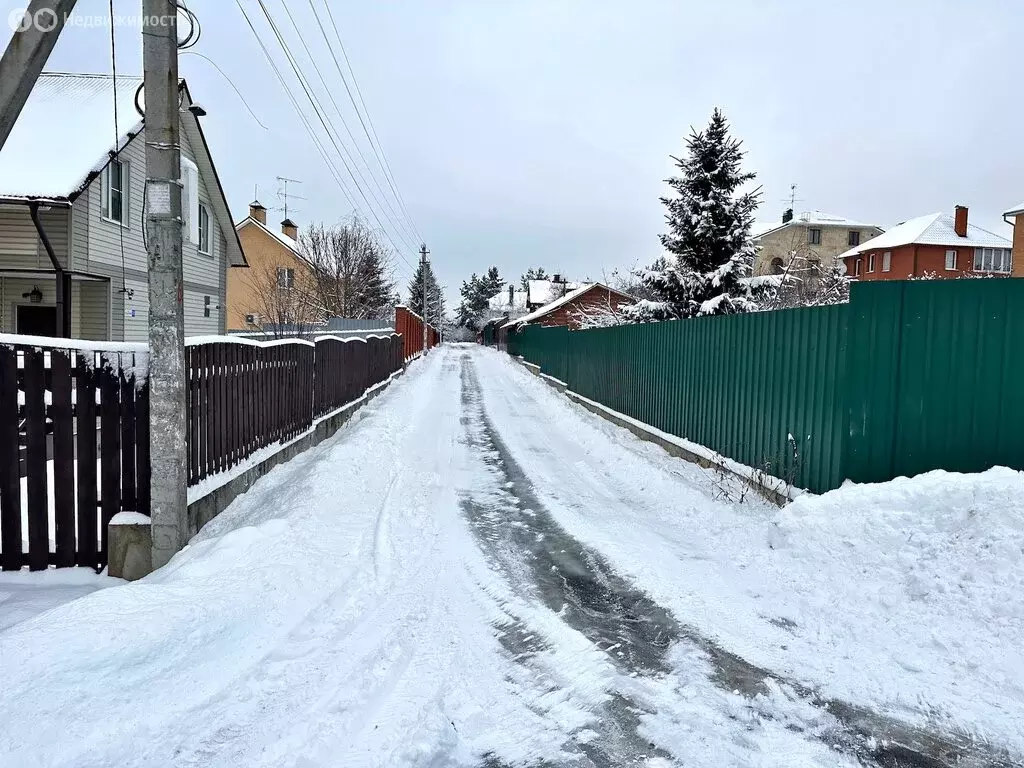 Участок в село Онуфриево, Центральная улица, 18 (6 м) - Фото 0