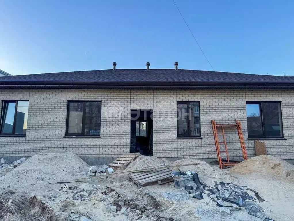 Дом в Волгоградская область, Городище рп ул. Нефтяников (140 м) - Фото 1