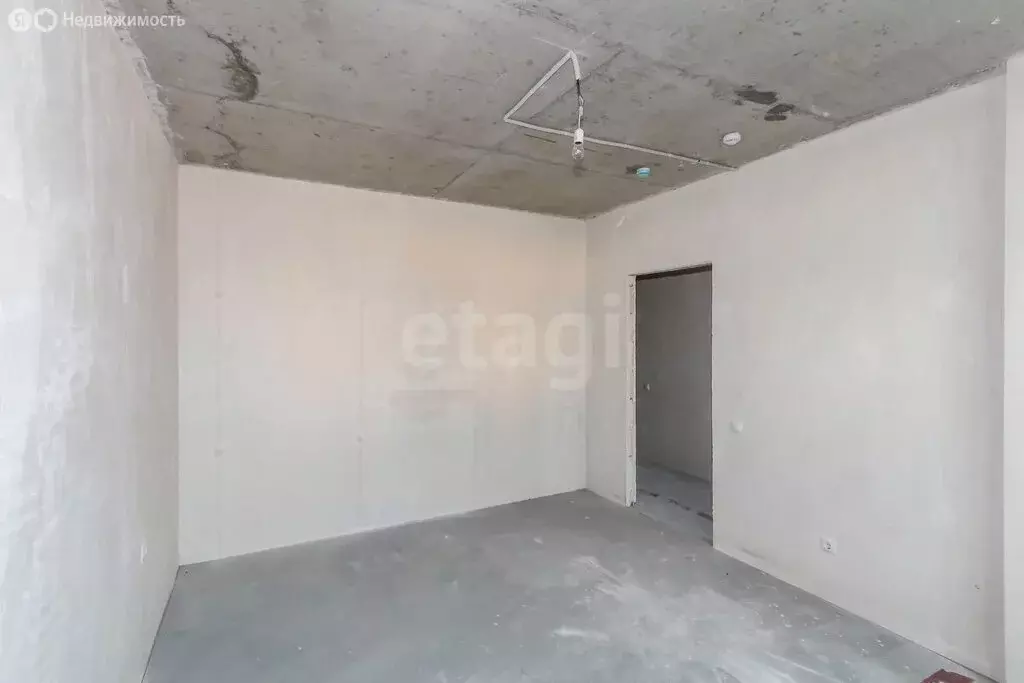1-комнатная квартира: Тюмень, улица Тимофея Чаркова, 91 (39.4 м) - Фото 1
