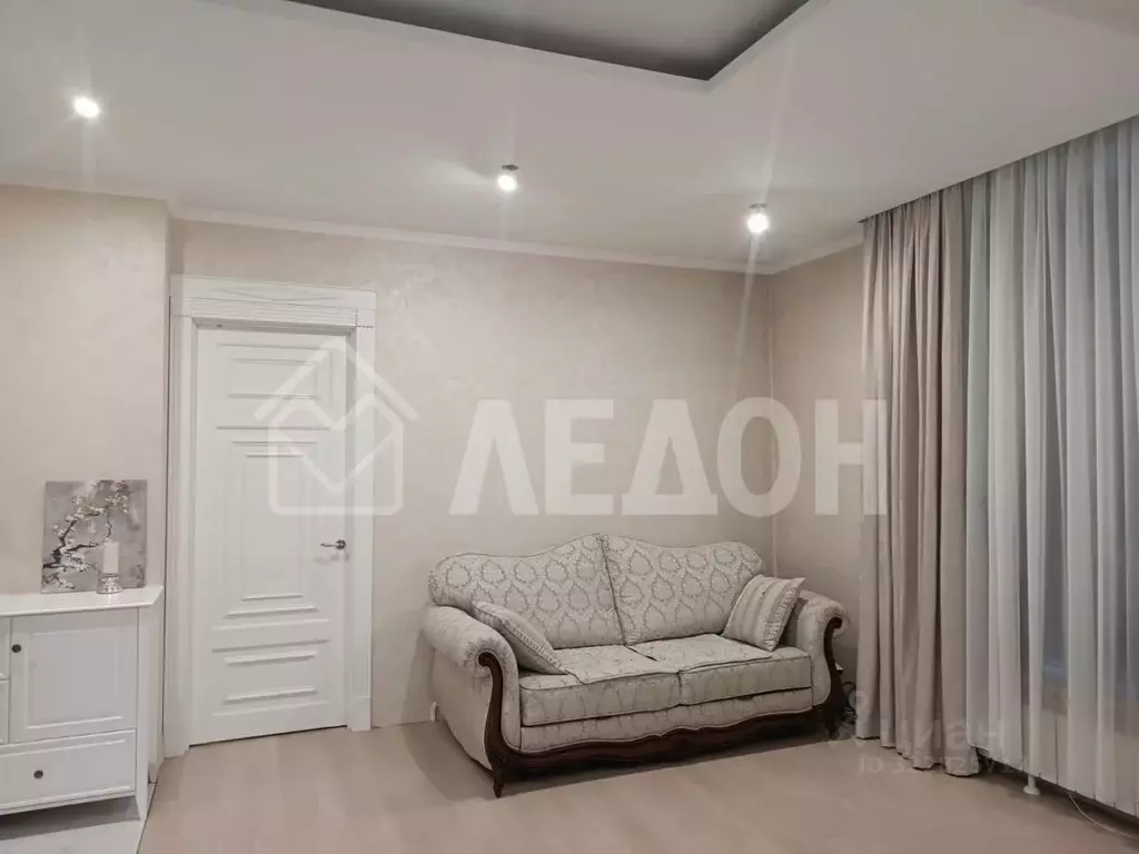 2-к кв. Омская область, Омск Кемеровская ул., 26 (61.5 м) - Фото 1