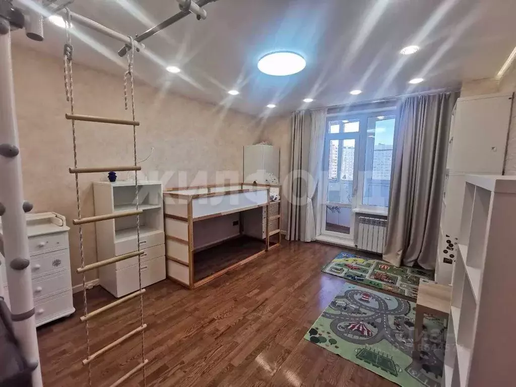 3-к кв. Новосибирская область, Новосибирск ул. Галущака, 15 (87.0 м) - Фото 1