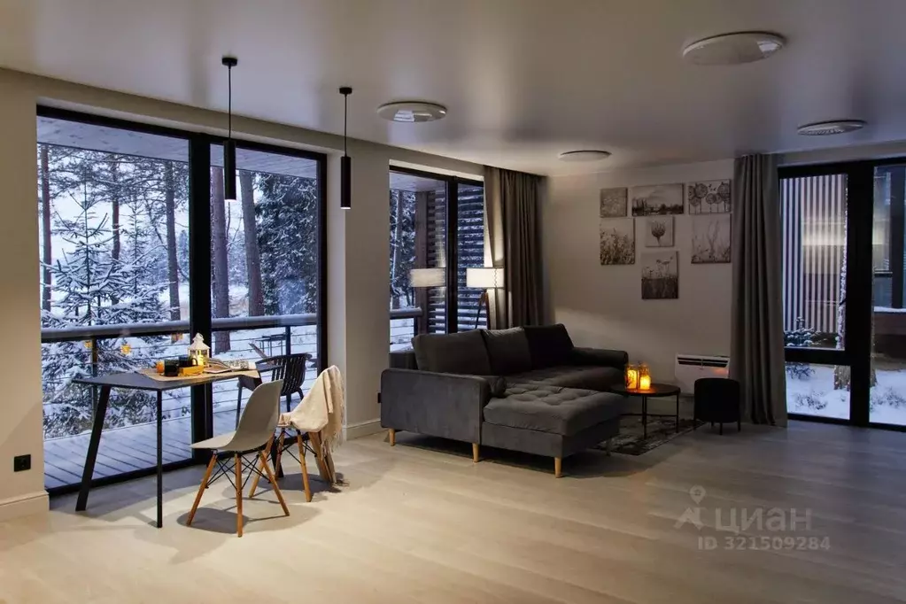 Дом в Ленинградская область, Выборгский район, Приморское городское ... - Фото 1