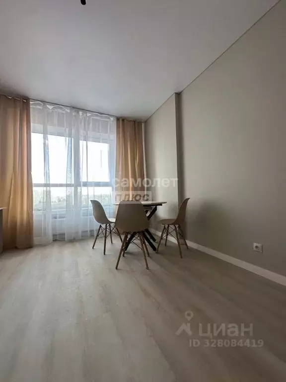 1-к кв. Тюменская область, Тюмень ул. Тимофея Чаркова, 93 (38.9 м) - Фото 1