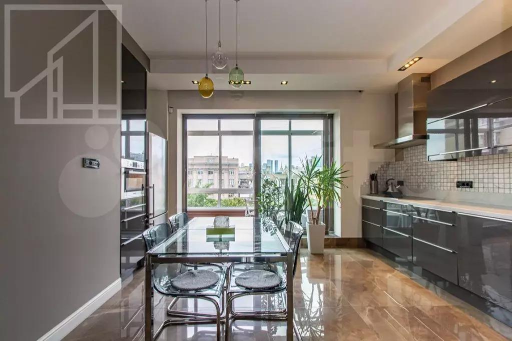 3-к. квартира, 90 м, 7/9 эт. - Фото 0