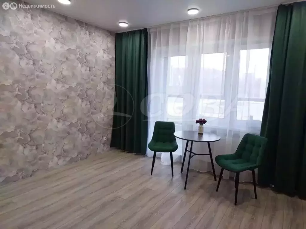 2-комнатная квартира: Тюмень, улица Игоря Комиссарова, 2 (54 м) - Фото 1