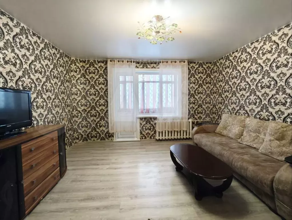 3-к. квартира, 65 м, 3/3 эт. - Фото 0