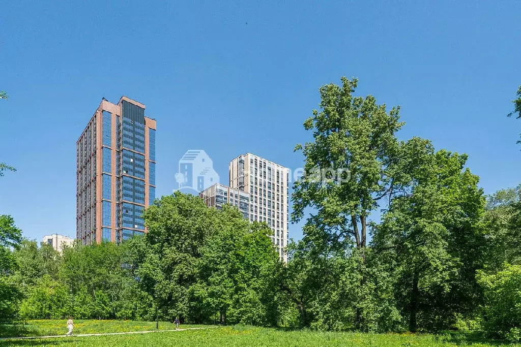 Продается 4-комнатная квартира - Фото 2