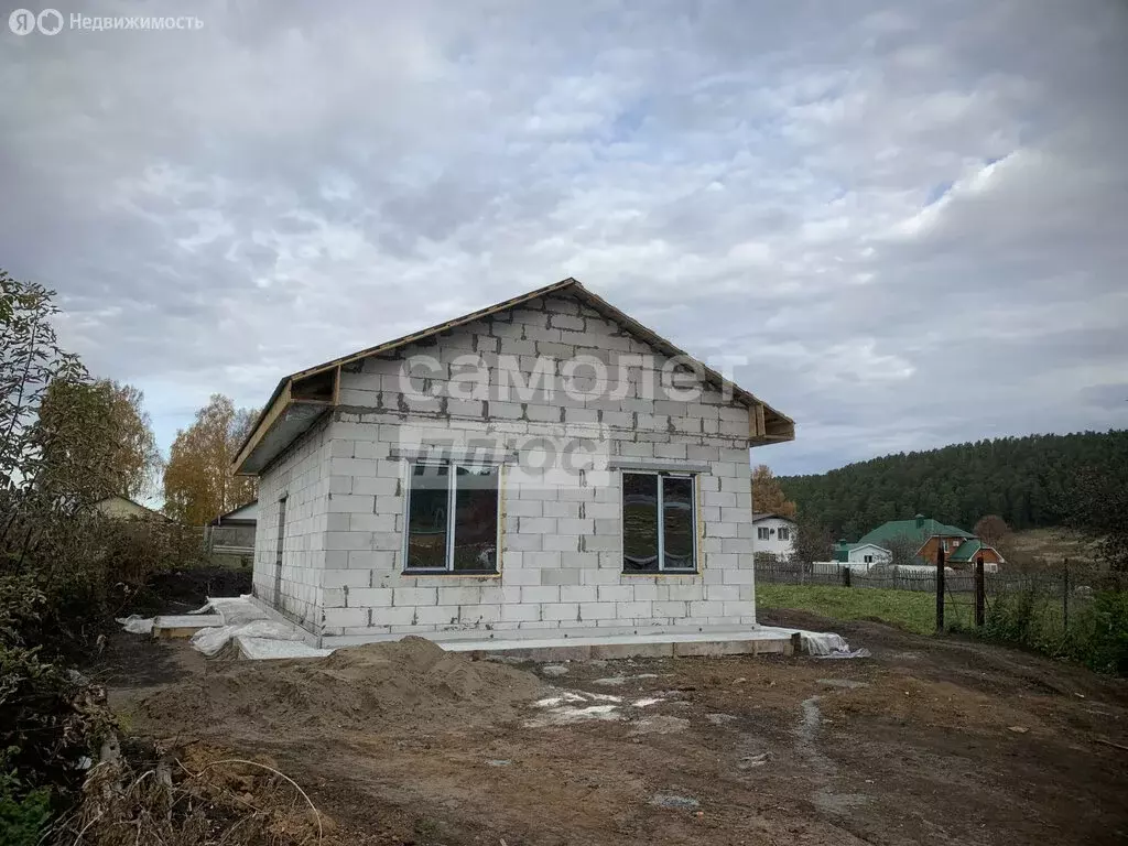 Дом в Шереметьевка, Первомайская улица, 26 (50 м) - Фото 1
