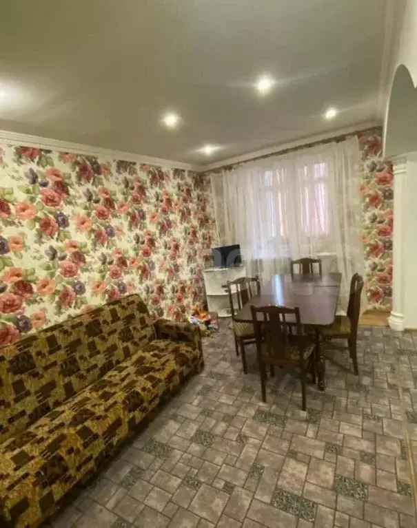 3-к. квартира, 72 м, 2/10 эт. - Фото 0