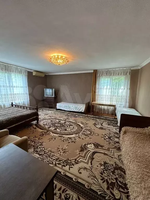 3-к. квартира, 100 м, 1/2 эт. - Фото 1