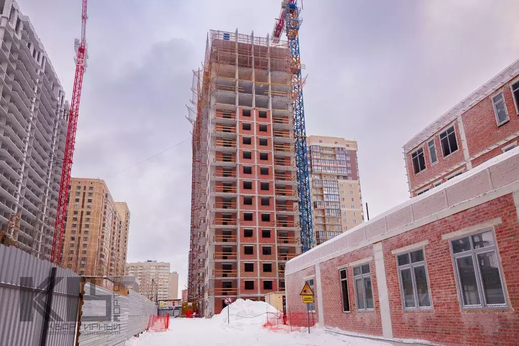 3-к кв. Новосибирская область, Новосибирск ул. Дуси Ковальчук, 244 ... - Фото 1