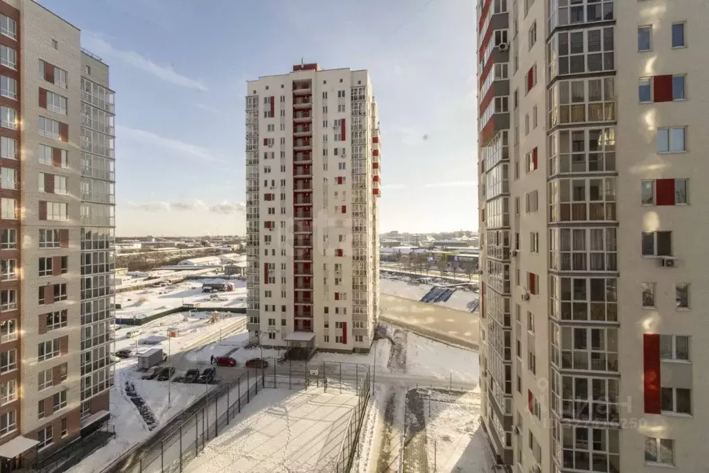 2-к кв. Тюменская область, Тюмень ул. 50 лет Октября, 75к4 (81.3 м) - Фото 1