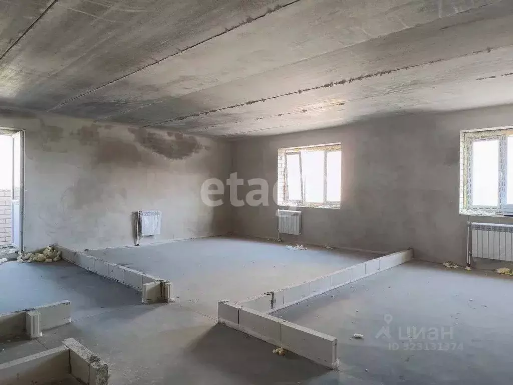 3-к кв. Калужская область, Калуга проезд 3-й Академический, 3 (80.0 м) - Фото 1