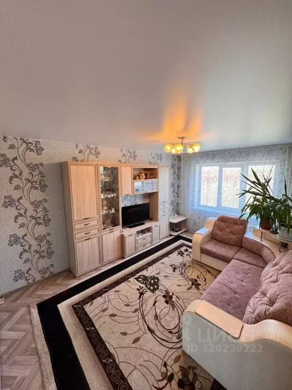 3-к кв. Омская область, Омск Городок Нефтяников мкр, ул. Энергетиков, ... - Фото 1