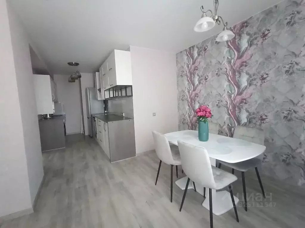 2-к кв. Пермский край, Пермь ул. Луначарского, 99 (68.4 м) - Фото 1