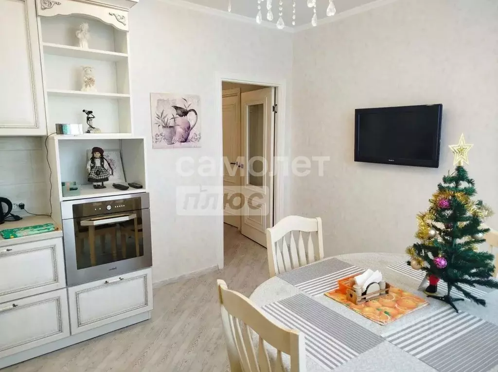 2-к кв. Брянская область, Брянск ул. Горбатова, 47 (72.0 м) - Фото 1