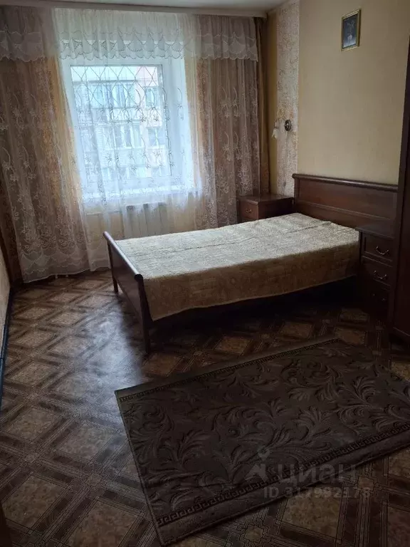 2-к кв. Алтайский край, Бийск ул. Михаила Ломоносова, 54 (50.0 м) - Фото 0