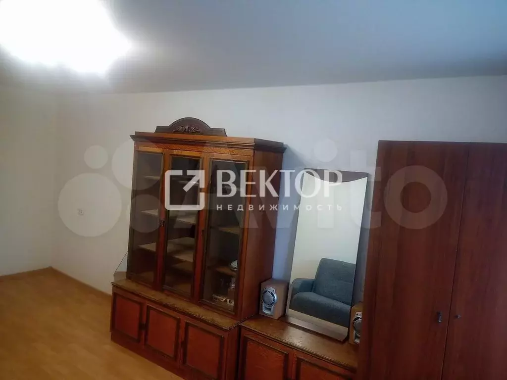 1-к. квартира, 30,6 м, 5/5 эт. - Фото 1