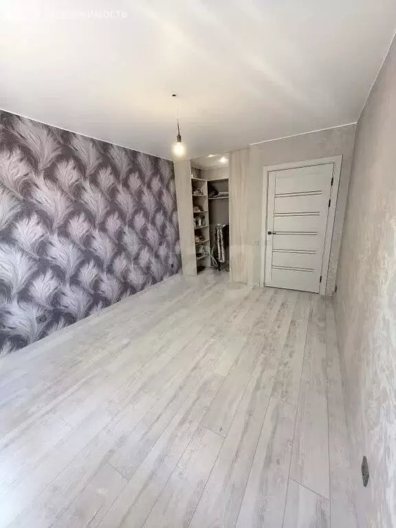 1-комнатная квартира: Тюмень, Интернациональная улица, 199к3 (39.4 м) - Фото 1