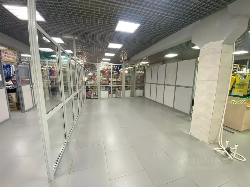 Торговая площадь в Удмуртия, Ижевск ул. Коммунаров, 313 (30 м) - Фото 0