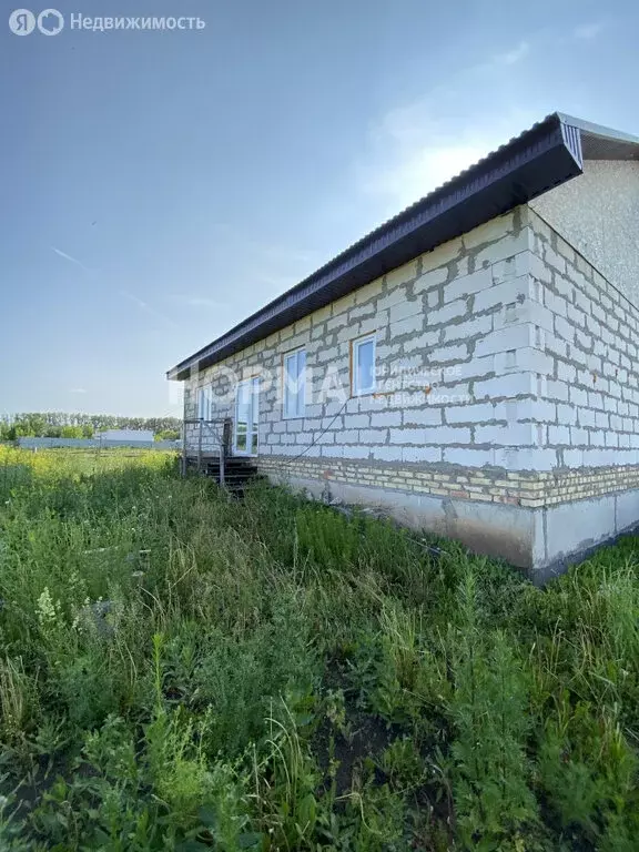 Дом в Туймазинский район, Каратовский сельсовет, село Уязытамак (108 ... - Фото 1