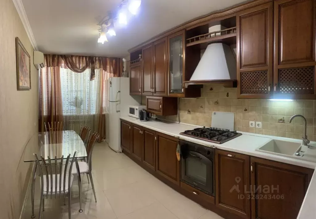 2-к кв. Севастополь просп. Октябрьской Революции, 42 (72.0 м) - Фото 2