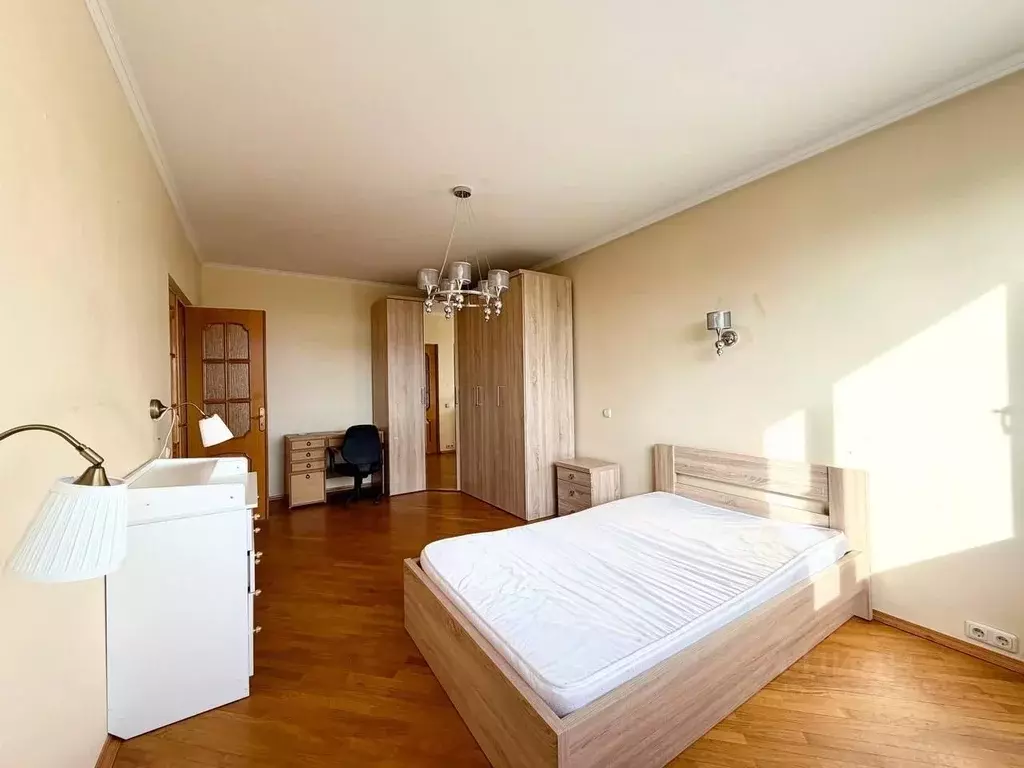 4-к кв. Москва Никулинская ул., 31 (99.4 м) - Фото 1