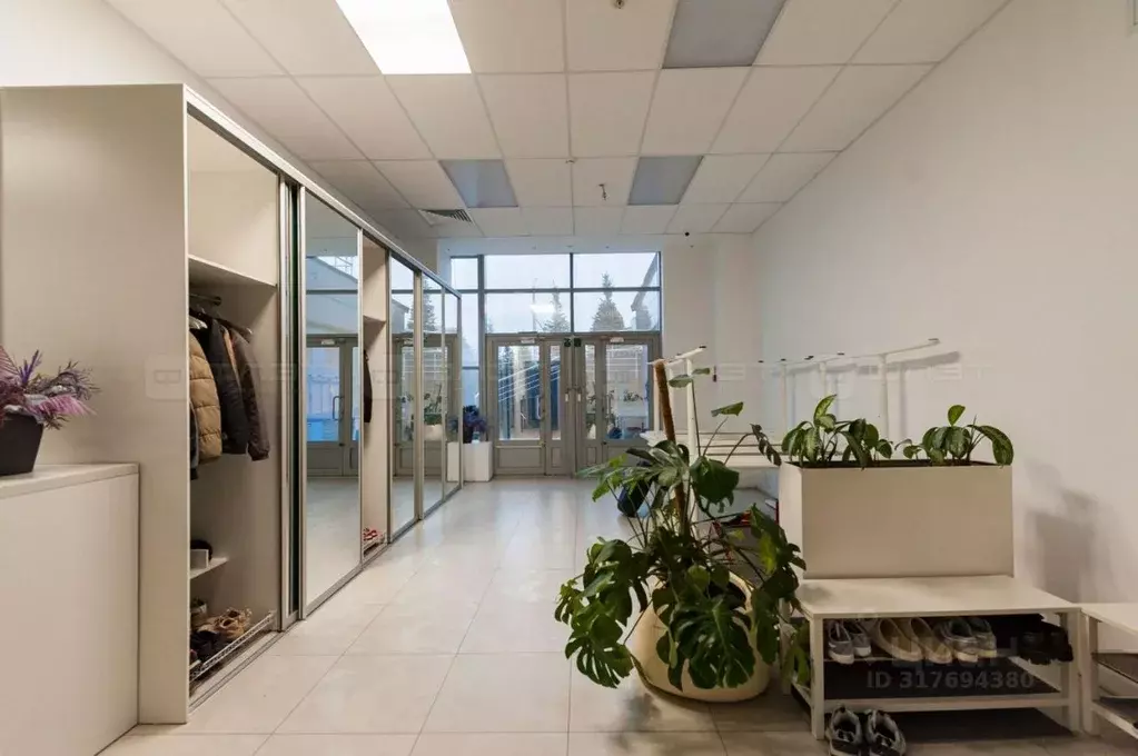 Помещение свободного назначения в Татарстан, Казань ул. Юлиуса Фучика, ... - Фото 0