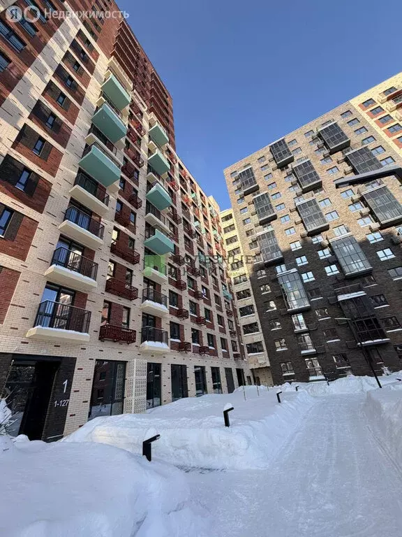 3-комнатная квартира: Ижевск, улица Васнецова, 4 (61.5 м) - Фото 1