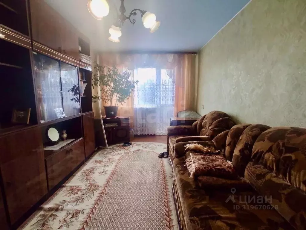 2-к кв. Псковская область, Порхов ул. Пушкина, 15 (44.5 м) - Фото 1