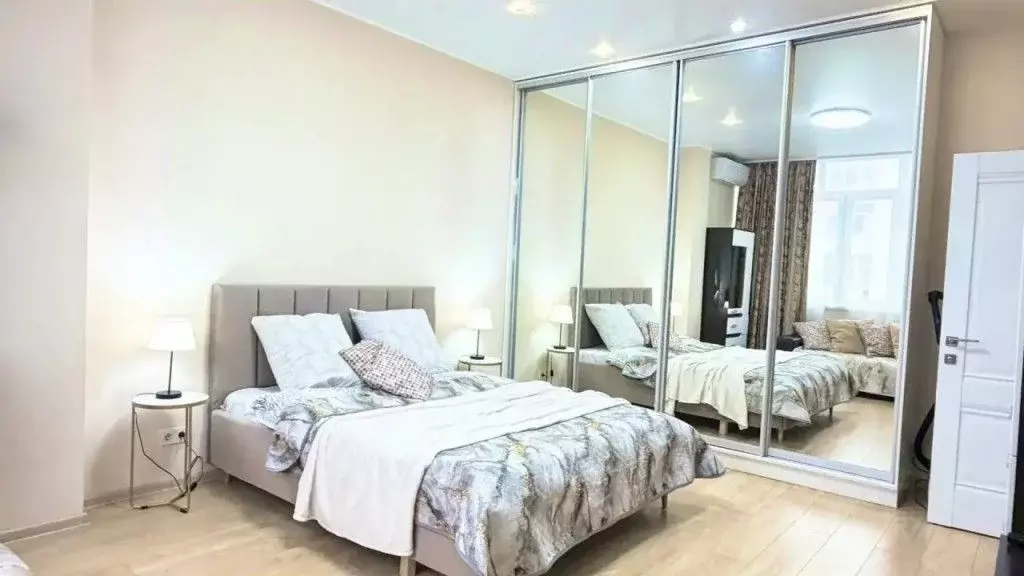 1-к кв. Крым, Симферополь пер. Смежный, 10к3 (55.0 м) - Фото 1