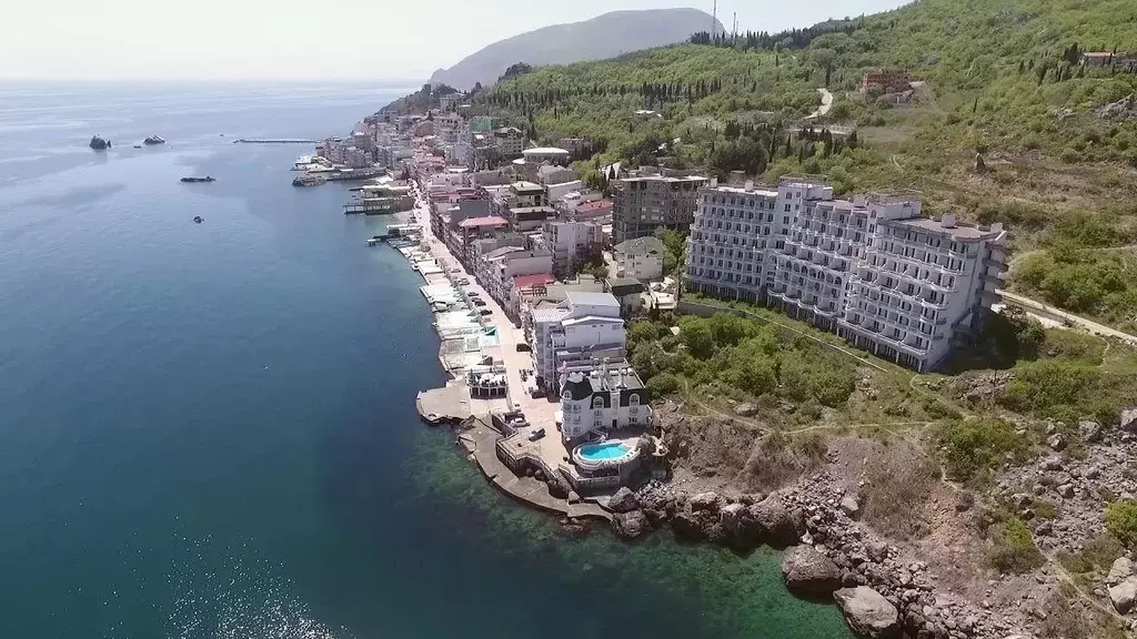 Таунхаус в Крым, Алушта муниципальный округ, пос. Утес ул. Гагариной, ... - Фото 1