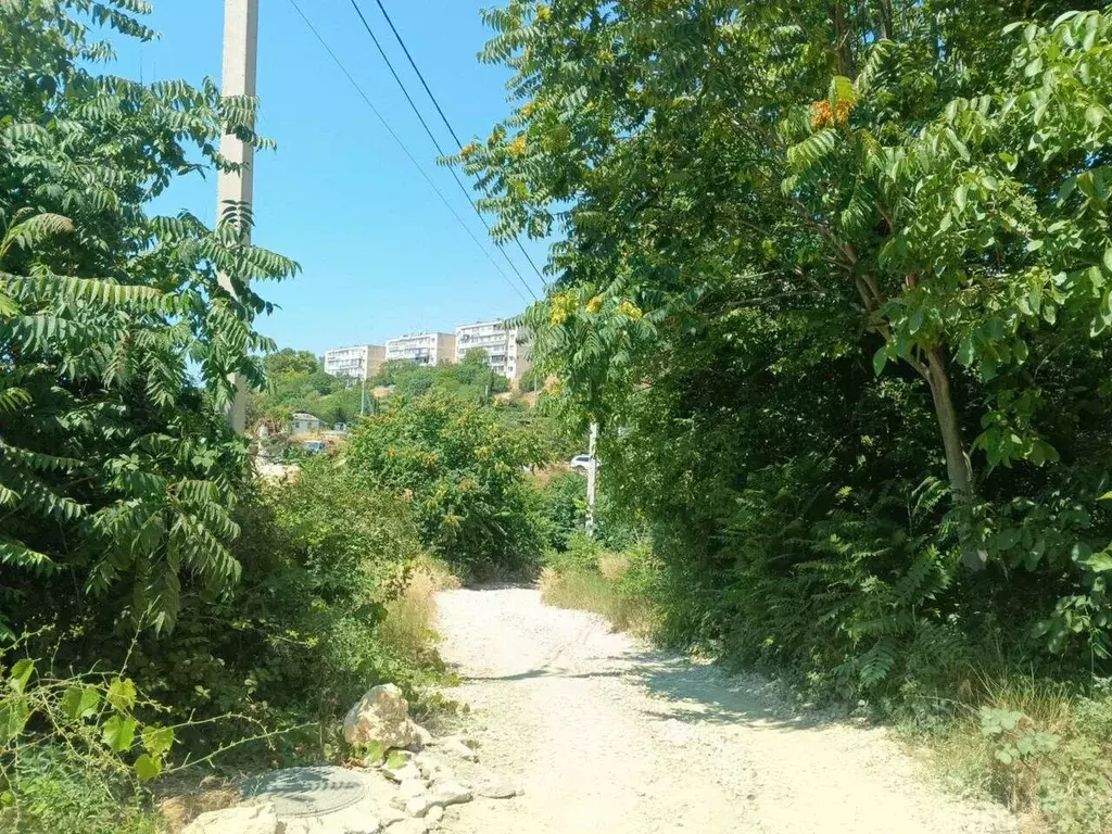 Участок в Севастополь ул. Комиссара Ищенко, 28 (8.0 сот.) - Фото 1