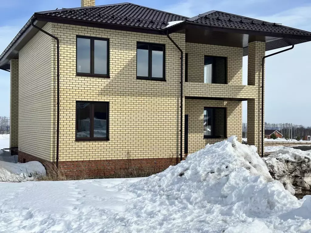 Дом в Татарстан, с. Верхний Услон ул. Магистральная (190 м) - Фото 1